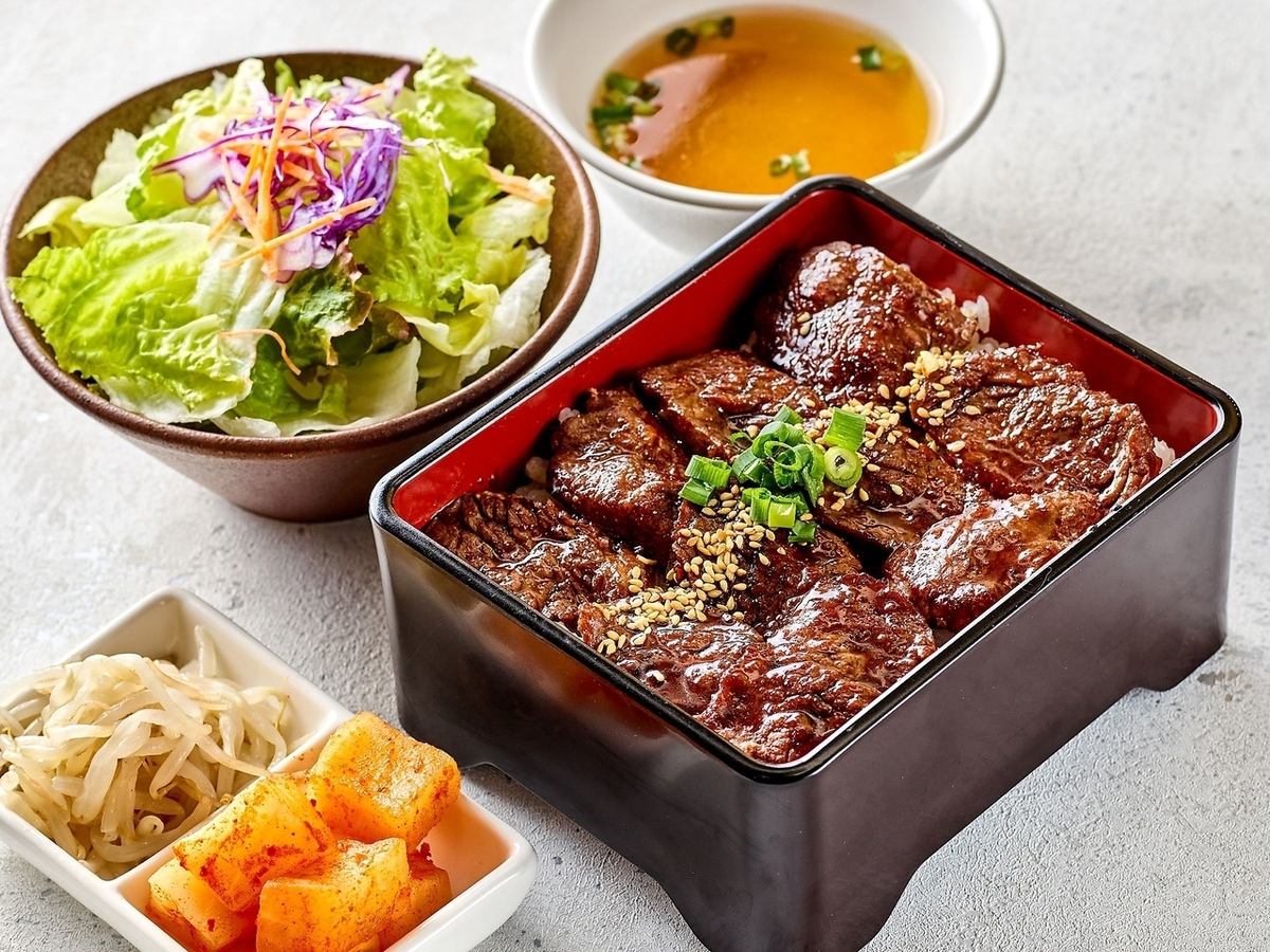 可以享受韓式湯和各種烏龍麵的原創菜單！