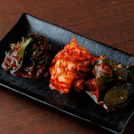 キムチ盛り合わせ