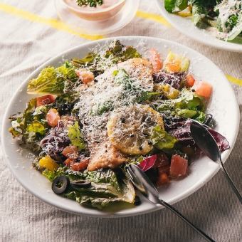 Sautéed salmon luxury Italian salad