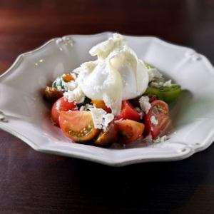 Fresh mozzarella and tomato caprese made by Shiranuka Rakukeisha in Hokkaido