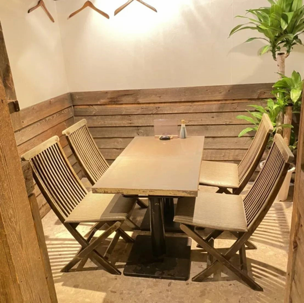 [Equipped with semi-private room seats] The restaurant has a modern Japanese-style calm atmosphere♪ There is also a private room that can accommodate up to 8 people. We also accept surprises for birthdays and anniversaries★Please feel free to contact us if you wish♪