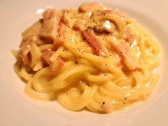 濃厚カルボナーラ