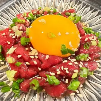 馬刺しユッケ