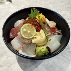 豪華海鮮丼