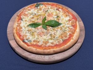 Margherita pizza