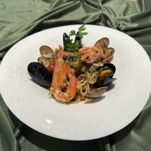 魚介類＆チェリートマトのオイルソース