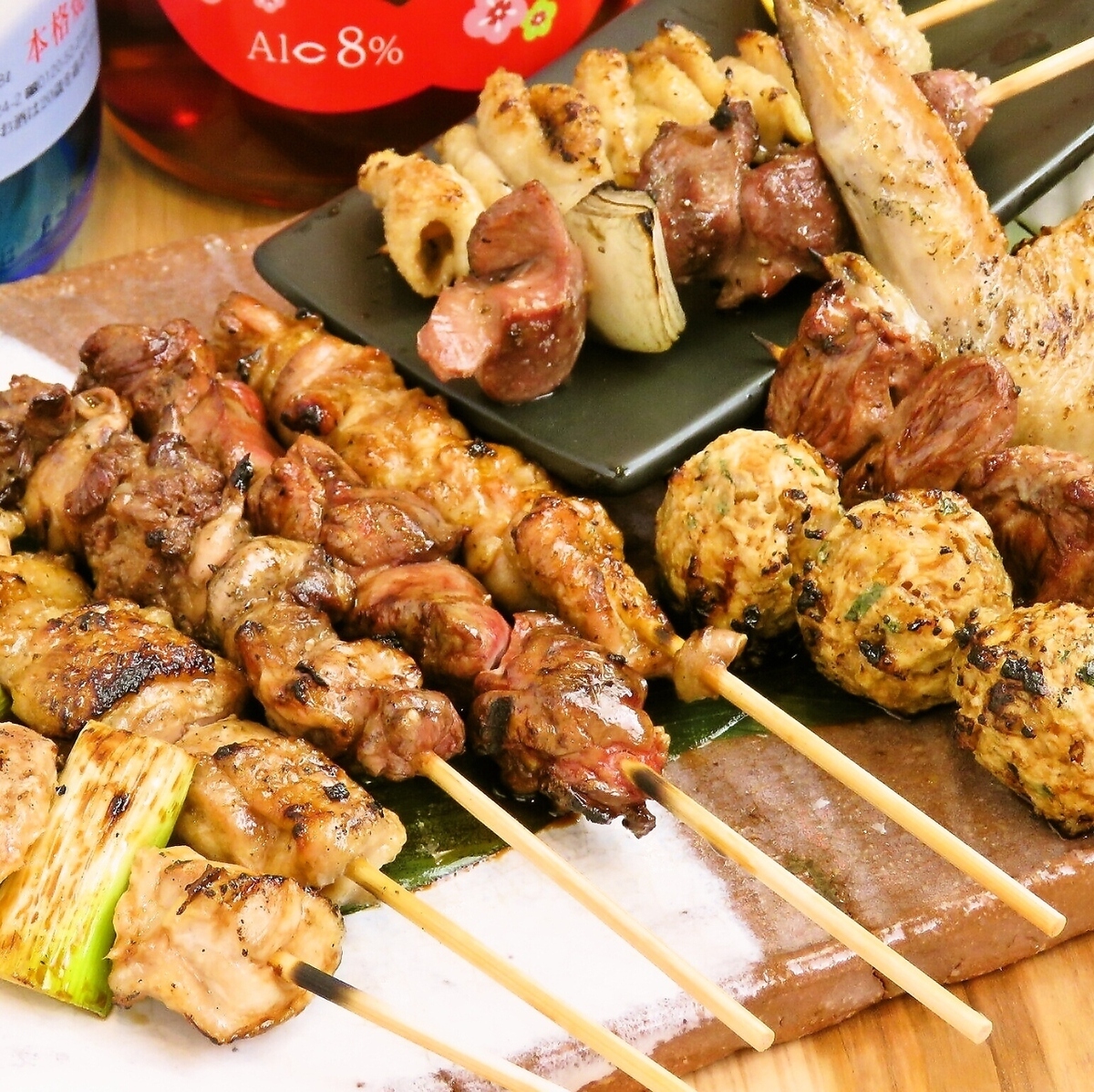 焼鳥はもちろん、魚料理まで愉しめる居酒屋。珍しい魚にも出会えるかも…