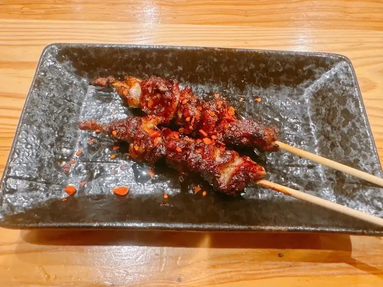 旨辛せせり串【二本】