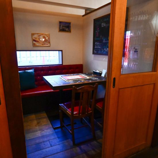 輕鬆舒適的雙人約會♪ 我們推薦私人包廂♪