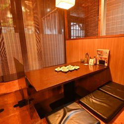 The sunken kotatsu tatami room can accommodate from 2 to 16 people! You can use it according to each scene, such as dining with small children or company banquets! is ♪