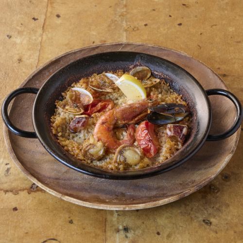 本場仕込み！海鮮パエリア