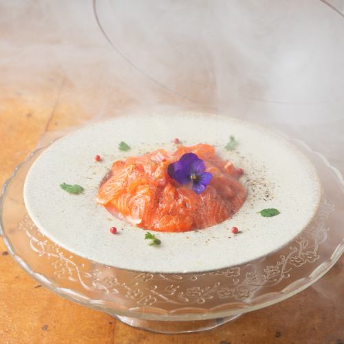 尽情享用只有在 Totochi 才能品尝到的精致菜肴！