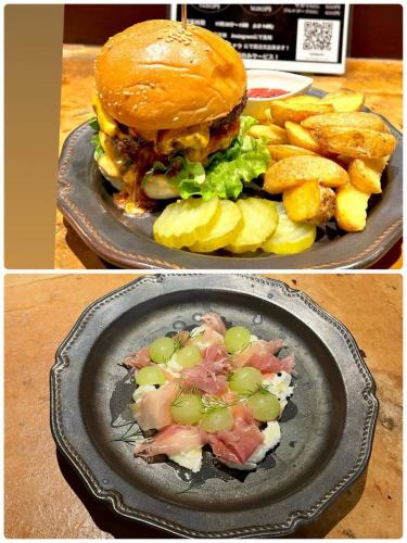 こんばんは〜3月のtotochee&TOTOBEEのランチカレンダーです!
夜営業は休まずやってます〜( ˊ̱˂˃ˋ̱ )
totochee料理で昼飲み!
TOTOBEEバーガーでランチタイム!
是非ご利用ください♪
#新松戸ランチ
#新松戸グルメ
#新松戸ハンバーガー