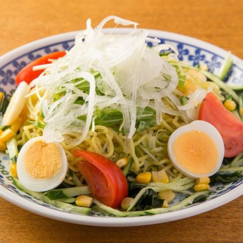 A fusion of healthy and specialty !! Ginsei original [Hokkaido ramen salad]