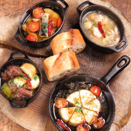 『味噌アヒージョ』カマンベールとトマト