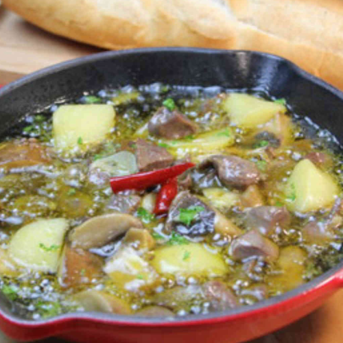 激辛アヒージョ　砂肝と長葱