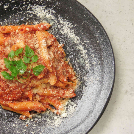 自家製チリボロネーゼのペンネリガーテ(ショートパスタ)