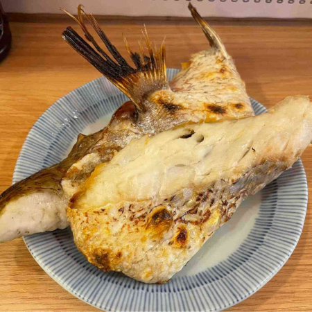 数量限定の鮮魚のカマ焼き