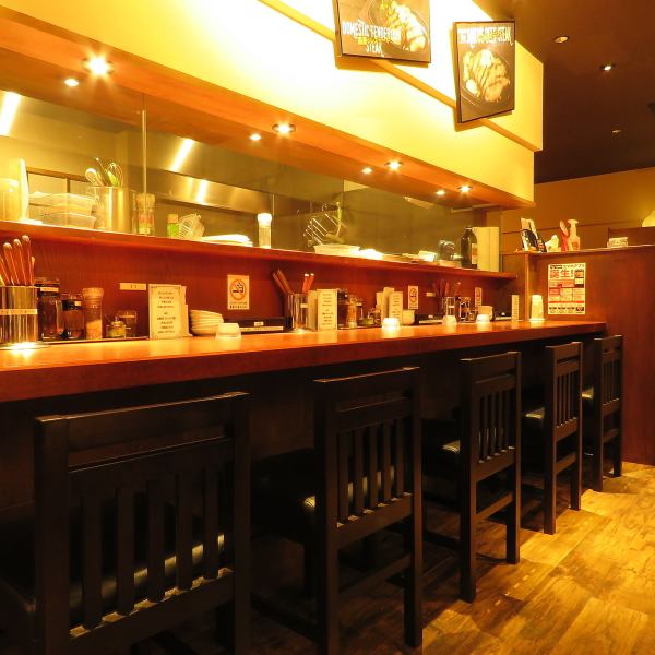Even one person can feel free to contact us ♪ We have counter seats available.