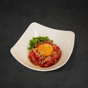 炙りユッケ