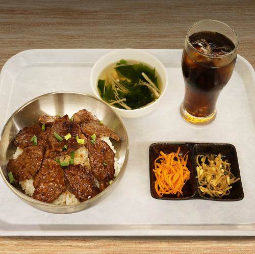 牛ハラミ丼定食(ランチ11時～15時)※ネット予約受け付けておりません
