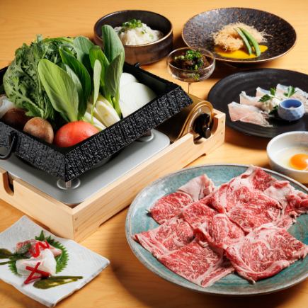 Carefully selected domestic beef sukiyaki 8,000 yen (tax included) course