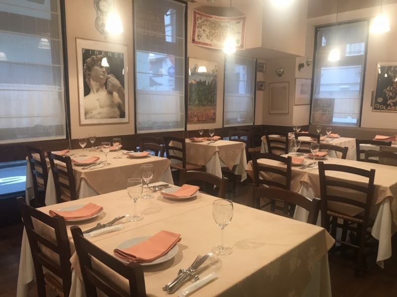 The store has an attractive, cozy space where you can relax and spend time.It's a homely restaurant where the warmth of the madam, chef, and staff overflows throughout the restaurant.