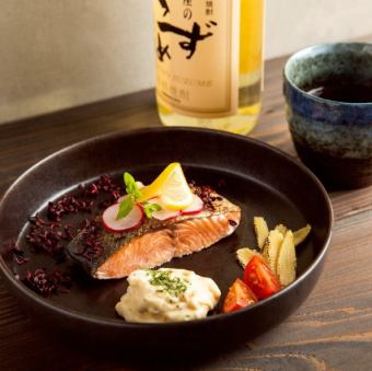 秋鮭の香草塩焼き