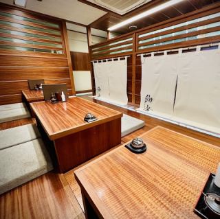 It is also possible to reserve it for private use upon consultation.Up to 10 people can sit in the tatami room and up to 6 people can sit at the counter.