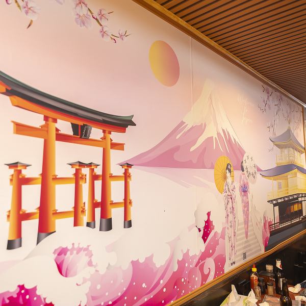 当店は、和のテイストを取り入れたモダンな空間が魅力の一つです。洗練された照明デザインが融合し、落ち着きのある雰囲気を演出しています。和の要素を取り入れつつも、現代的なアートや家具が配置されており、どなたでも心地よく過ごせる空間となっています。友人や家族との食事を心ゆくまでお楽しみください。