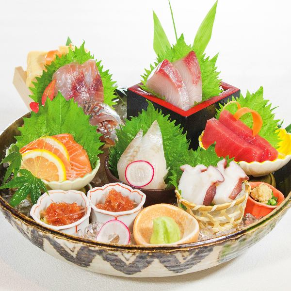 日本全國漁港直送！每天採購美味的魚。
