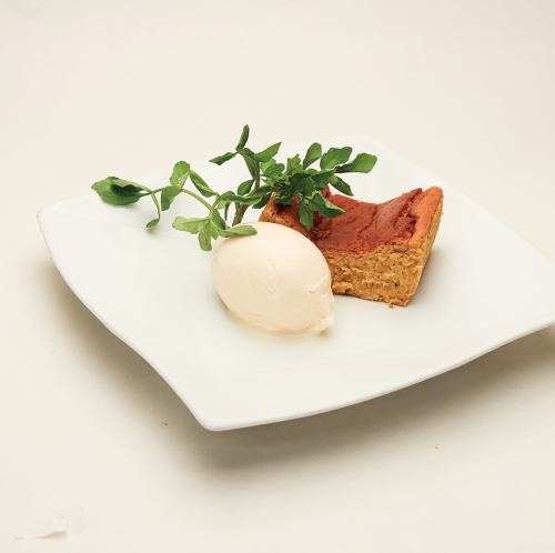 Hokkaido Basque cheesecake and vanilla ice cream