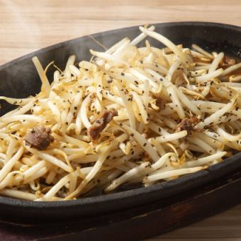 【お手軽】駅前通りコース 鉄板ジンギスもやし・鶏ザンギ等全7品+2時間飲み放題 3500円(税込)