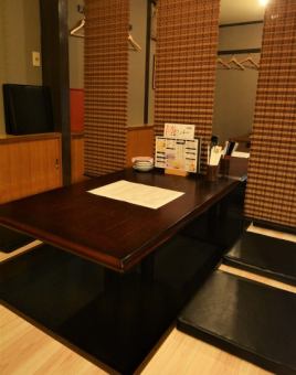 It is a tatami room that can be used by 3 to 6 people.The spacious tatami room is a relaxing space.It is also recommended for families!