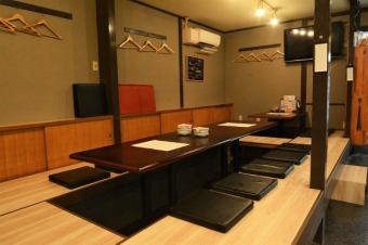 The tatami mat seats can be reserved for up to 24 people.It is ideal for various banquets such as year-end parties and New Year parties! Please feel free to make a reservation.