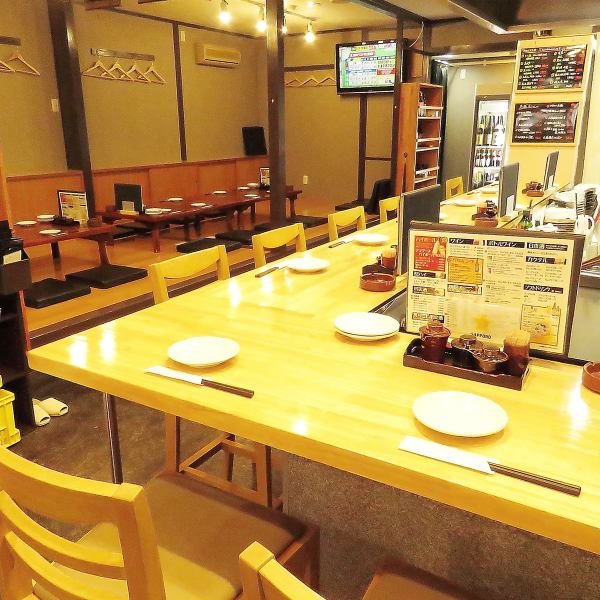 Counter seats popular with regulars.It's a special counter seat where you can enjoy the ingredients that come from the iron plate in front of you and the recommended food of the day ◎ You can also call and talk with the staff so we are looking forward to visiting you alone!