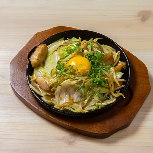 豚とキャベツのスタミナ鉄板炒め