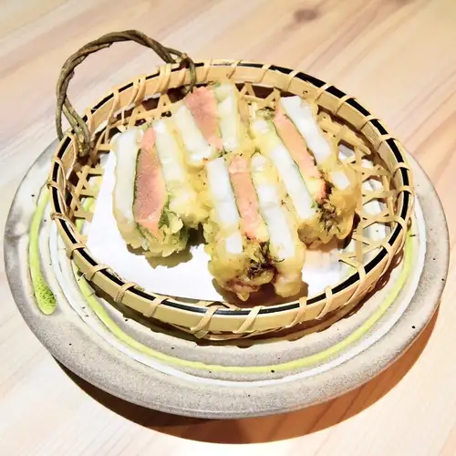 蓮根と大葉の明太チーズ包み揚げ