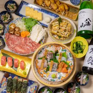 Premium Wagyu beef shabu-shabu! Luxurious 5-kind sashimi platter! 10 dishes + 120 minutes all-you-can-drink for ¥8000 ⇒ ¥7000