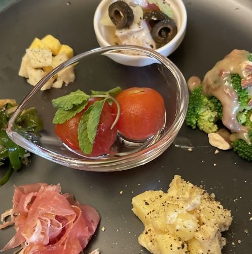 前菜盛り合わせ