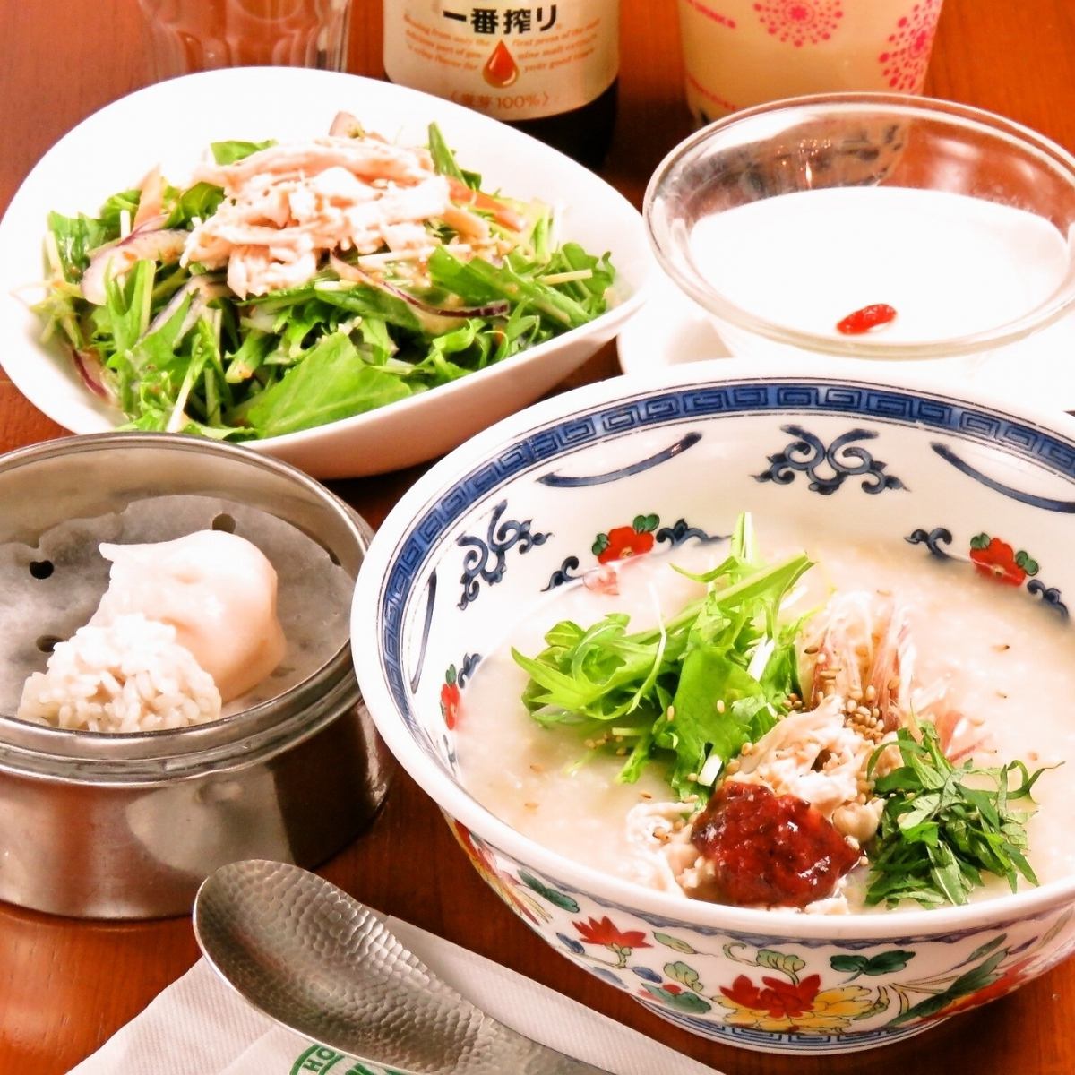 역 근처, 코쿤 내 2F에 있으므로, 쇼핑이나 영화 돌아가기에♪