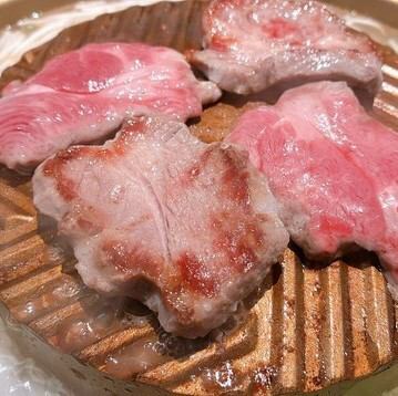 臭みなし!生ラム肩ロースを塩で