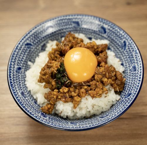 ラムそぼろ丼