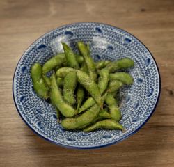 枝豆の黒故障揚げ