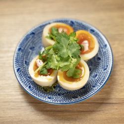 燻製半熟玉子のアテ