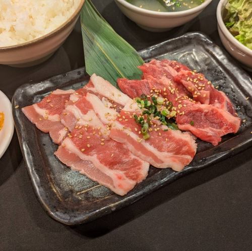 双拼牛排套餐（炙烤牛腩和牛腩排）