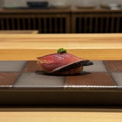 Straw-grilled bonito