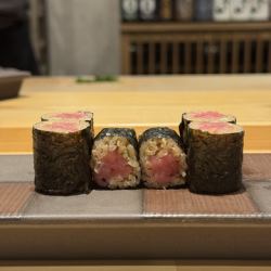 Fatty tuna roll