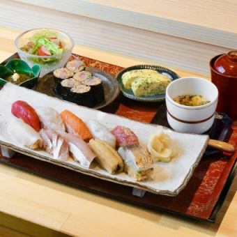 【ランチ限定】おまかせ十貫＋巻きものセット◆2,580円(税込2,838)