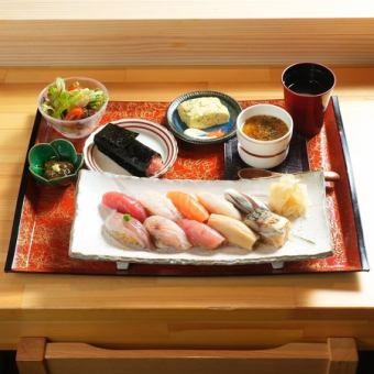 [Lunch only] Chef's choice 10 pieces + Fresh tuna and toro taku hand roll set ◆ 2,580 yen (2,838 yen including tax)